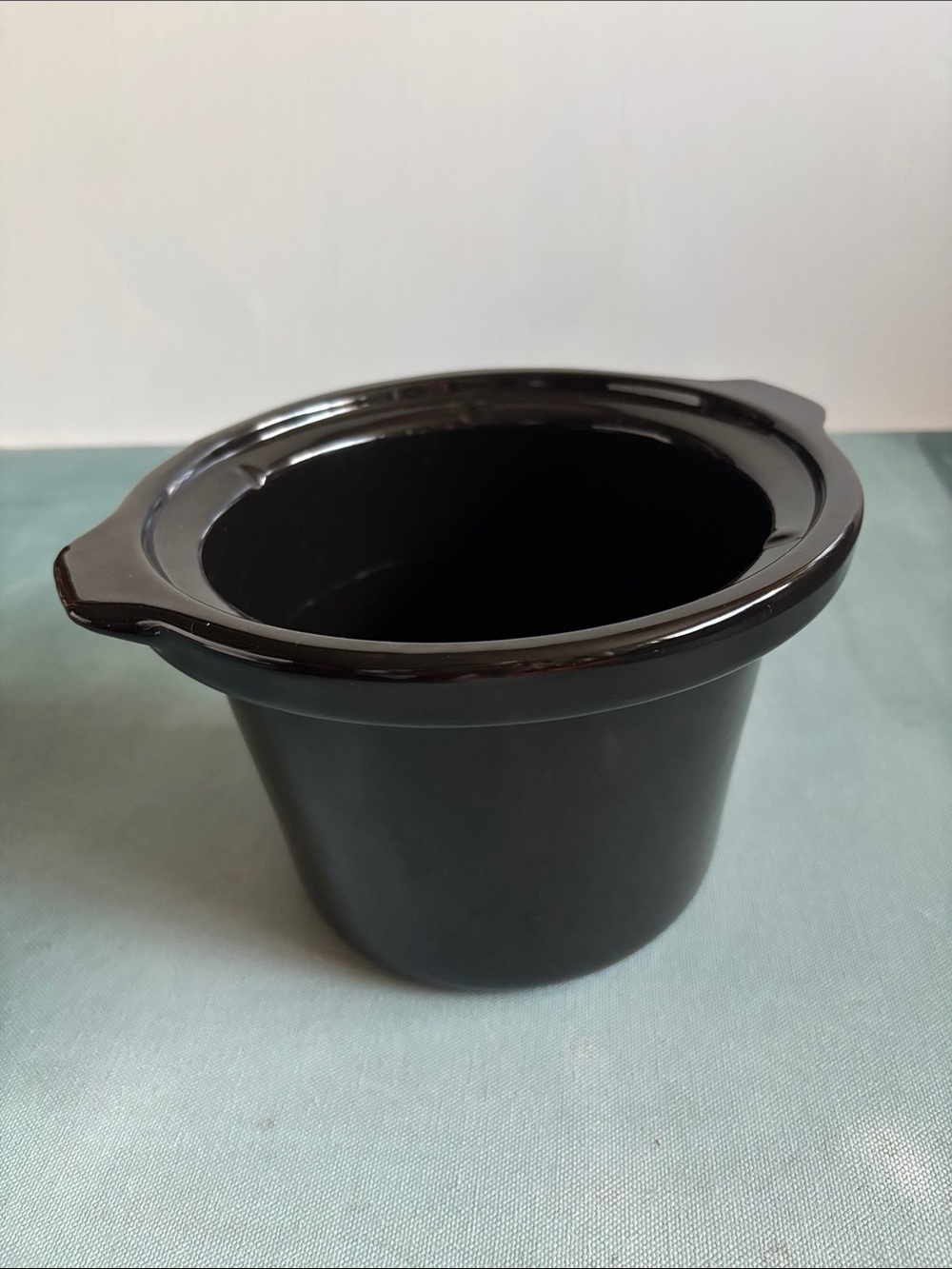 Crockpot 2 Quart Stoneware Replacement Pot with Lid for Model SCR200-B